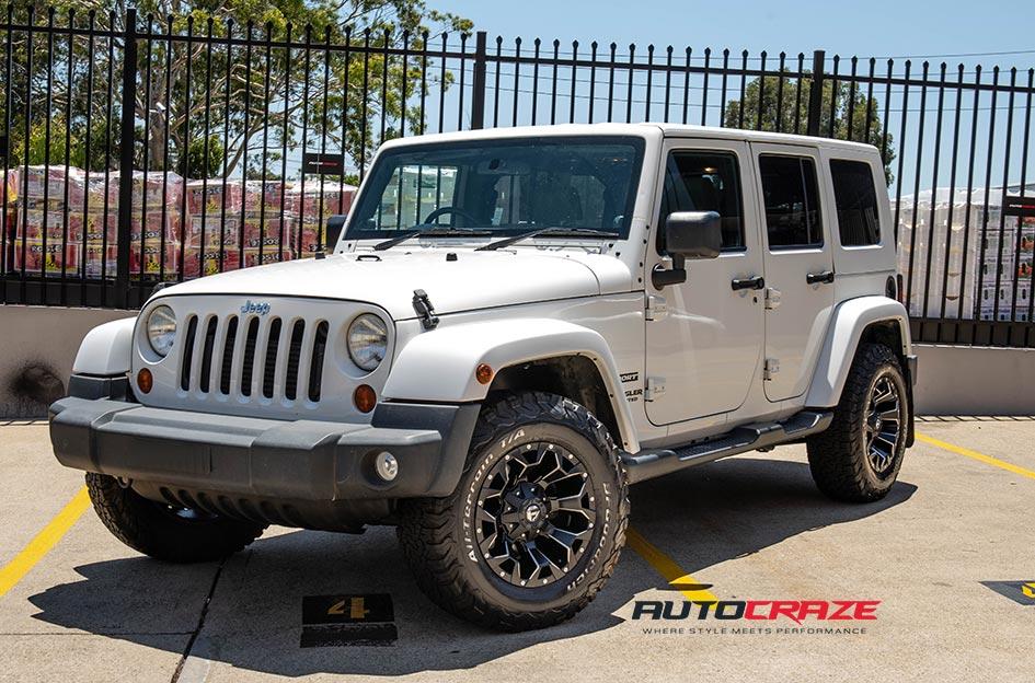 JEEP WRANGLER ASSAULT GLOSS BLACK MILLED ACCENTS